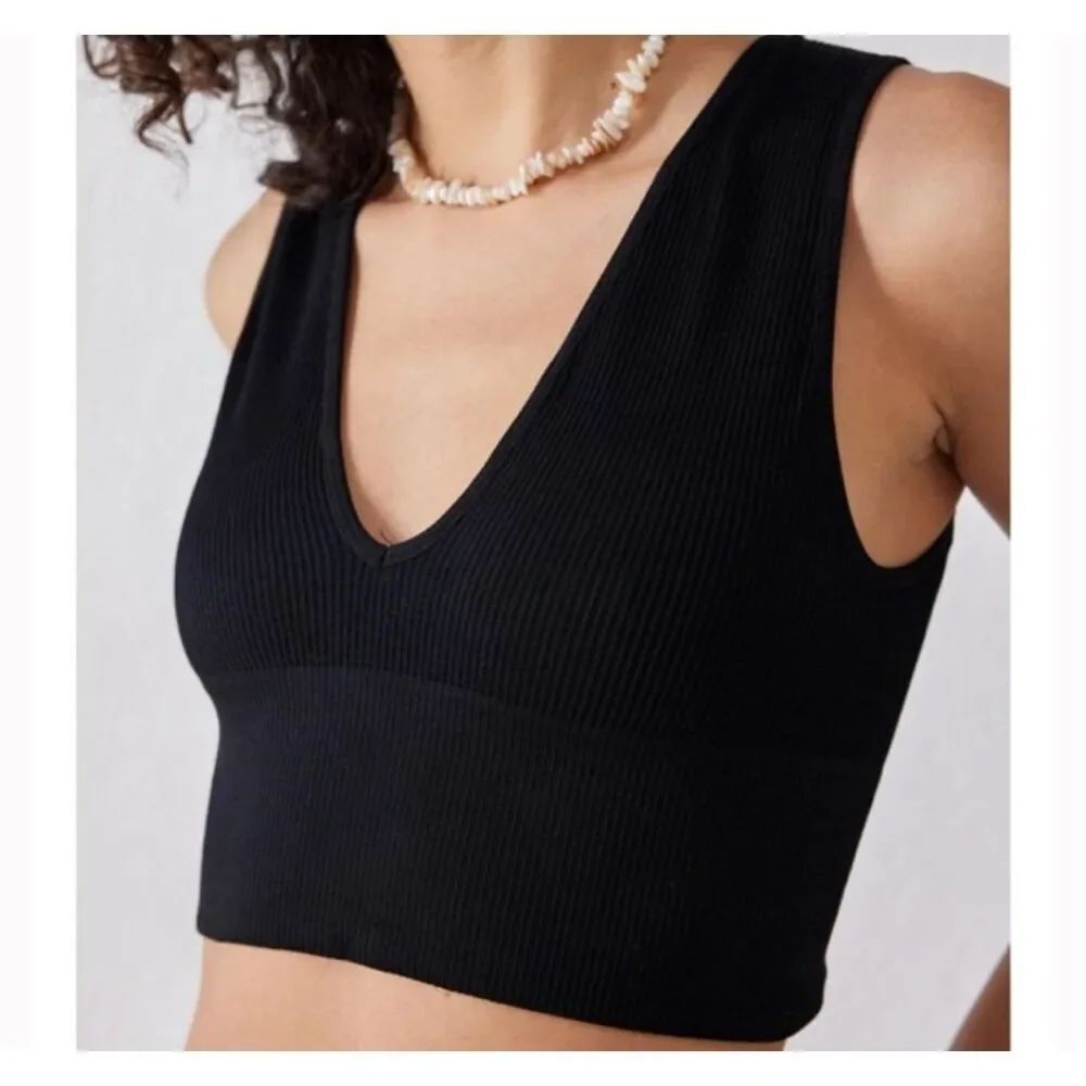 Out From Under Urban Outfitters Black Ribbed Deep V-Neck Cropped Tank Top M